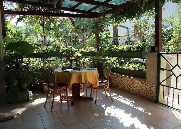 Flora Maris With A Terrace Πούλα