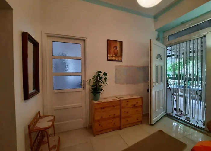 Διαμέρισμα Flora Maris With A Terrace
