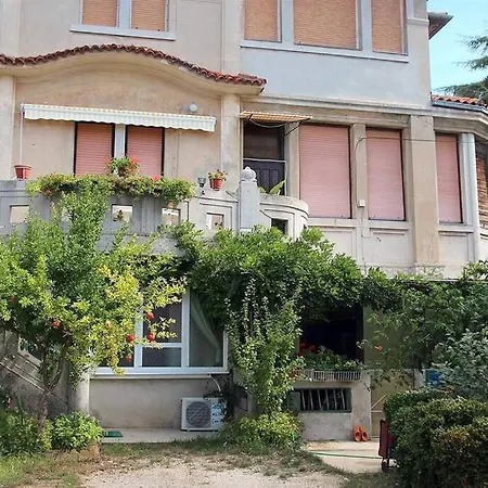 Flora Maris With A Terrace Apartment *