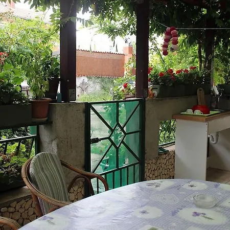 Flora Maris With A Terrace Apartment