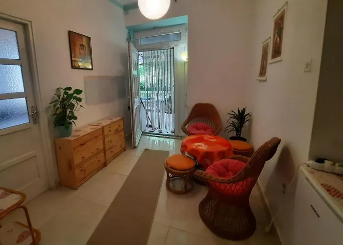 Flora Maris With A Terrace 아파트 풀라