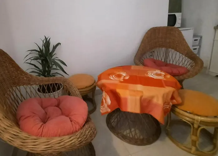 아파트 Flora Maris With A Terrace *